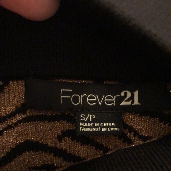 Forever 21 Sweater Sparkly Metallic Skirt - Picture 4 of 5